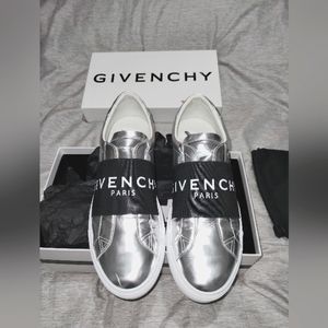 Givenchy Men's Silver Sneakers size 44 new with box worn once